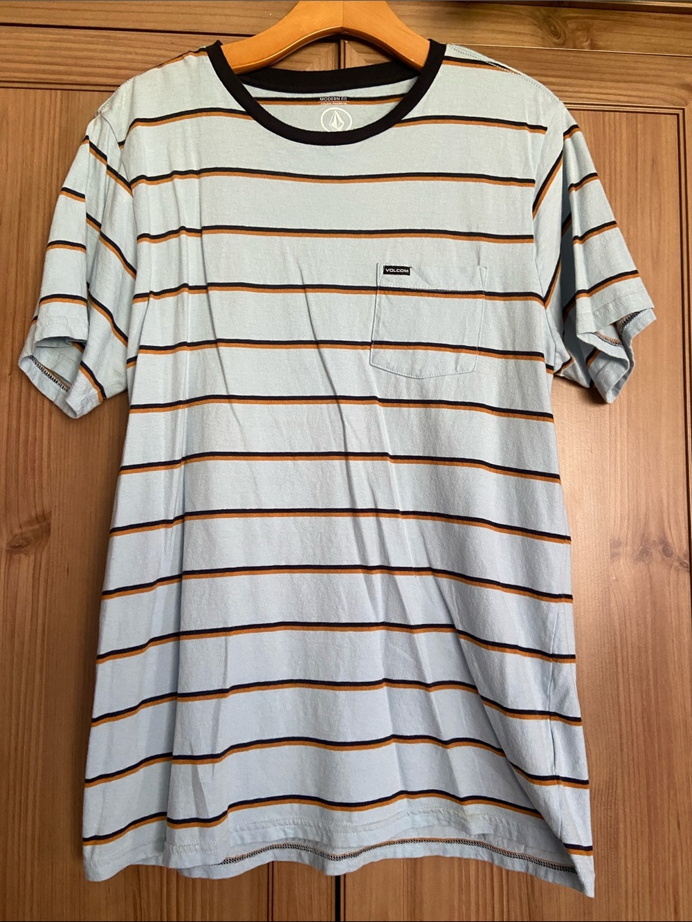 Volcom Men's Light Blue Gold Striped Pocket T-Shirt Tee Shirt M